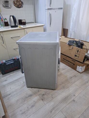 lg paltaryuyan 9kq: Paltaryuyan maşın LG, 7 kq, İşlənmiş, Avtomat, Kredit yoxdur