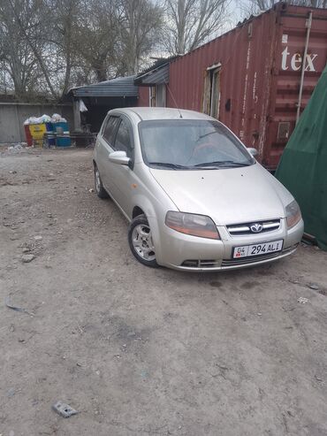 авто в аренду с последующим выкупом бишкек: Daewoo Kalos хэтчбек, 5 дверей, серебристый цвет. Компактный городской