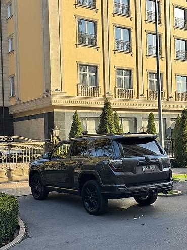 lexus 570 2008: Toyota 4Runner: 2020 г., 4 л, Автомат, Бензин, Внедорожник — 5