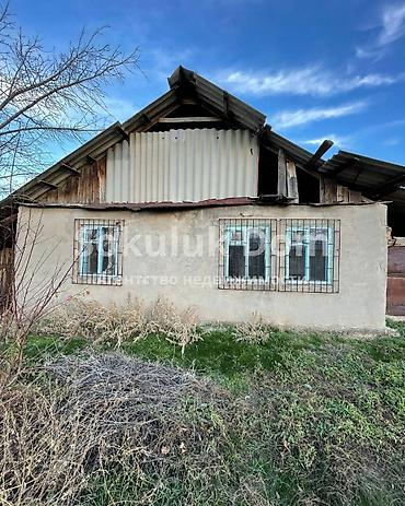 Продажа коттеджей и домов: 🏠Продается дом в с. Сокулук 🟡Комнаты: 4 🟡Участок: 12 соток 🟡Отопление — 4