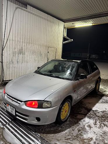 Mitsubishi Colt: 1999 г., 1.3 л, Механика, Бензин, Хэтчбэк