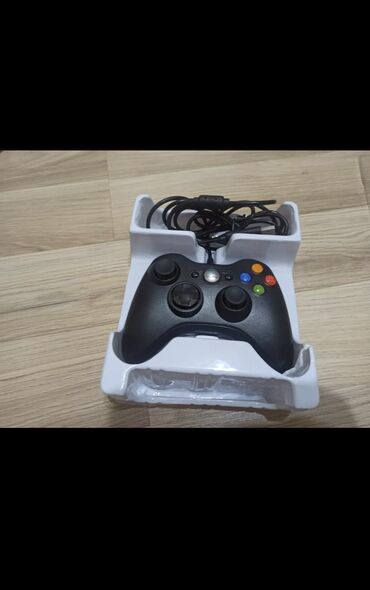 Xbox 360 & Xbox: Xbox Gamepad 360 Ala vaziyyatdadir Tacili Satilir Komputer va Xbox