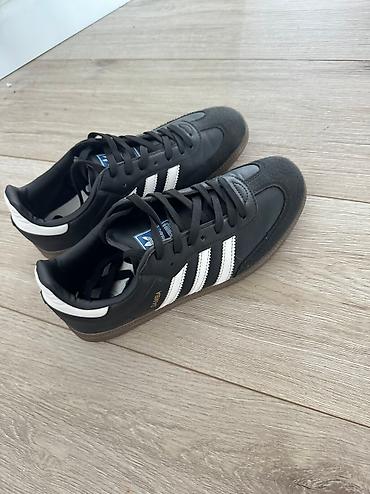 Бутсы: Кеды под adidas samba, б/у, размер 38,5-39
Unisex — 2