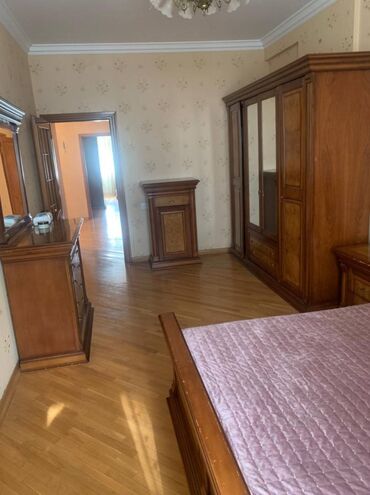 Köhnə tikili: Bakı, 3 otaqlı, Köhnə tikili, m. Gənclik, 140 kv. m — 13