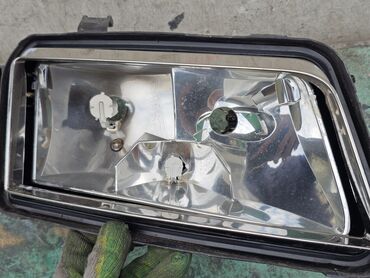 Передние фары: Передняя правая фара Audi 1998 г., Б/у, Оригинал, Германия — 4