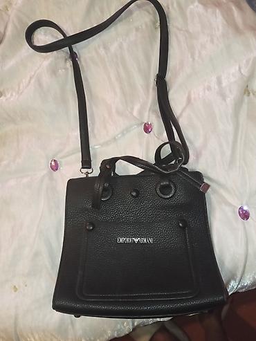 Çantalar: Emporio Armani qadın çantası - Rəng: qara - Material: toxumalı (dəri — 10
