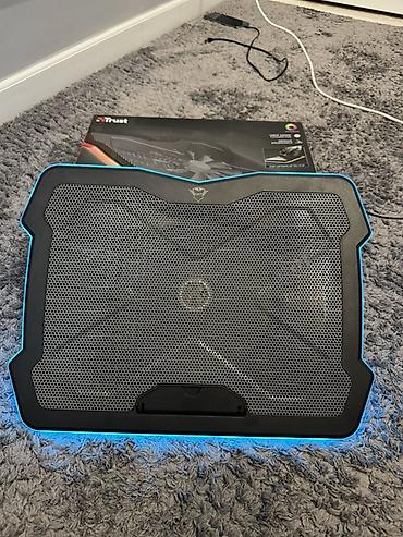 hyper x cloud: Охлаждающая подставка для ноутбука Trust GXT 1126 AURA - — 10