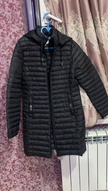 Пиджаки: Пуховик куртка, M