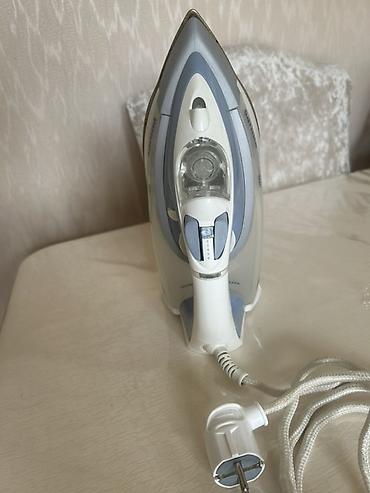 Утюги: Philips Azur buxarlı ütü - Gərginlik: 220–240 V, 50–60 Hz (Ştepsel — 1