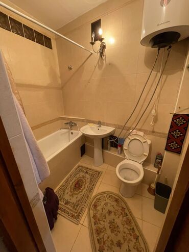 2 комнатная квартира бишкек в Кыргызстан | Посуточная аренда квартир: 2 комнаты, 63 м², Индивидуалка, 4 этаж, Свежий ремонт, Центральное отопление
