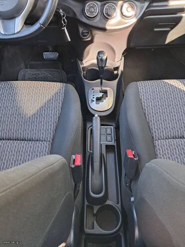 Toyota: Toyota Yaris: 1.3 l. | 2014 έ. Χάτσμπακ — 16