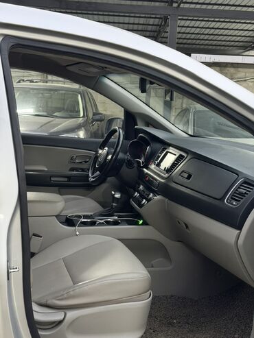 Kia: Kia Carnival: 2019 г., 2.2 л, Автомат, Дизель, Минивэн — 5