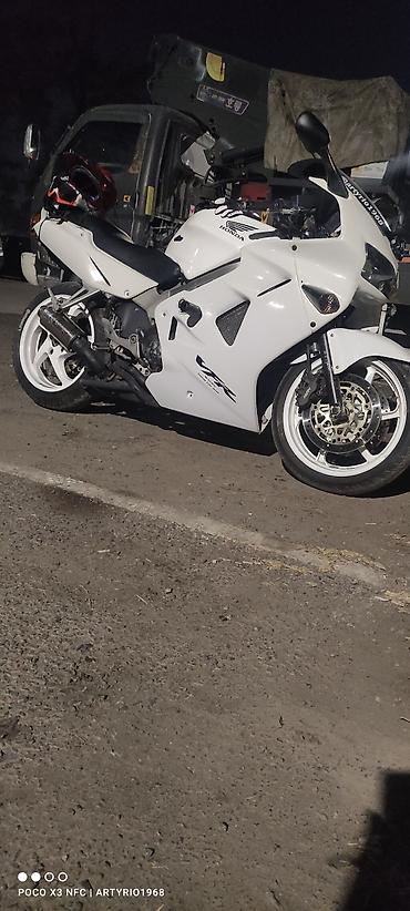 honda cb400 super four: Honda VFR800FI - Спорт-турист с легендарным V4 781 см³ и инжектором — 5