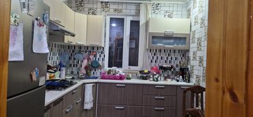 Uzunmüddətli kirayə mənzillər: 4otaqlı mənzil – klassik üslubda, tam mebellə - Geniş və işıqlı qonaq — 6