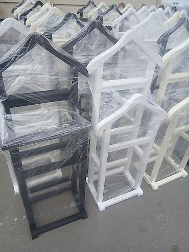dəm caydan: Taxta geyim dayağı (valet stand). - Material: təbii ağac, hamar — 5