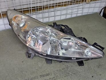 Передние фары: Передняя правая фара Peugeot 2008 г., Б/у, Оригинал, Германия — 19