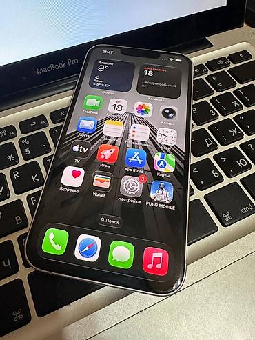 14: IPhone 14, Б/у, 128 ГБ, Чехол — 1