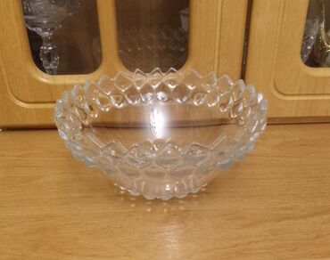 Digər dəstlər və servizlər: 6 Ədəd Təp-Təzə Yeni Müxtəlif Bəzəkli İçi Dərin Böyük Meyvə Şirniyyat — 7