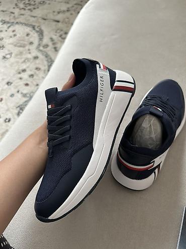 lyle scott: Кроссовки Tommy Hilfiger оригинал (из США) - Модель: лёгкие — 1