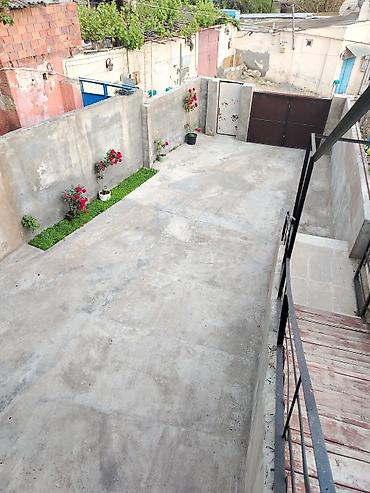 Mağaza səbətləri: Əmircanda 2 mərtəbəli ev satılır. - Sənəd: kupça mövcuddur. - Məkan — 1