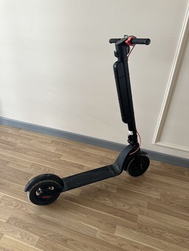 scooter elektro: İşlənmiş Elektrik samokat 10", 351 - 500 Vt, 26 - 35 km/s