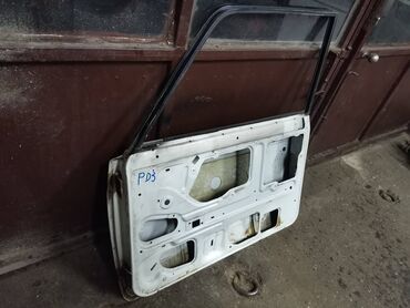 Auto delovi: Vrata prednja desna lada 2107 riva, lada karavan,2105. Vrata su — 7