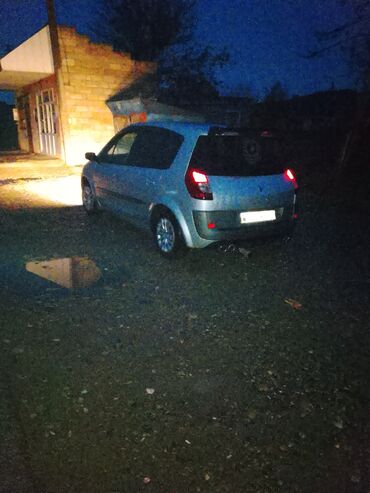 Renault: Renault Scenic (II) – gümüşü rəngdə, 5 qapılı kompakt miniven. tecılı — 1