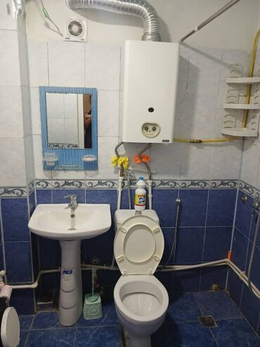 Uzunmüddətli kirayə mənzillər: Nefçilər metrosu yaxınlığında,5 mərtəbənin,1-ci mərtəbəsində,2 — 8