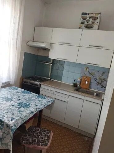 снять квартиру в кызыле на длительный срок: 1 бөлмө, Кыймылсыз мүлк агенттиги, Чогуу жашоосу жок, Жарым -жартылай эмереги бар
