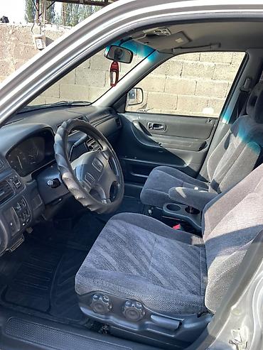 авто развал: Honda CR-V: 2001 г., 2 л, Автомат, Бензин, Кроссовер — 8