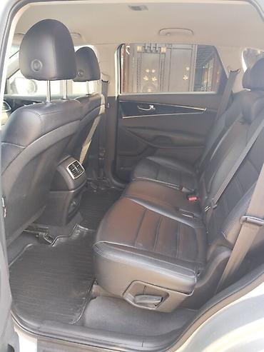 Kia: Kia Sorento: 2019 г., 2.4 л, Автомат, Бензин, Внедорожник — 5
