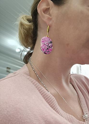 Minđuše: Ručno rađene mindjuse od gline sa unikatnim apstraktnim dezenom i — 9