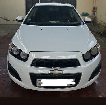 aveo t300: Chevrolet Aveo: 1.4 l | 2012 il 259000 km Sedan