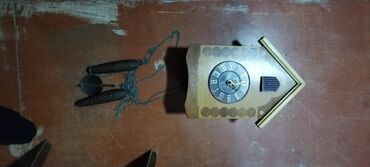 antika saat satışı: Antikvar saat divar üçündu quşu falan hamıs içindədi sadəcə el