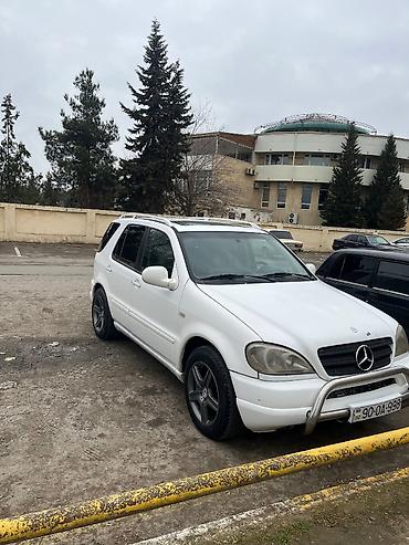 c250 mercedes: Mercedes-Benz ML 320: 3.2 l | 1998 il Ofrouder/SUV — 2