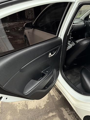 Kia: Kia Rio: 2019 г., 1.4 л, Автомат, Бензин, Седан — 13