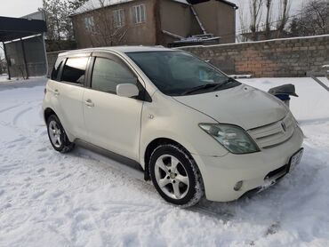 Toyota: Toyota ist: 2003 г., 1.3 л, Автомат, Бензин, Хэтчбэк