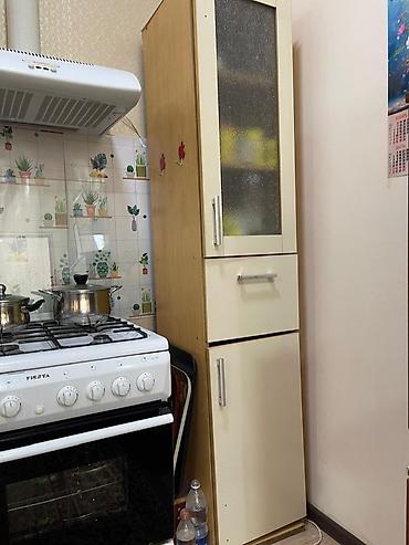 silver kitchen: Кухонный шкаф, Б/у, Навесной, Без мойки — 2
