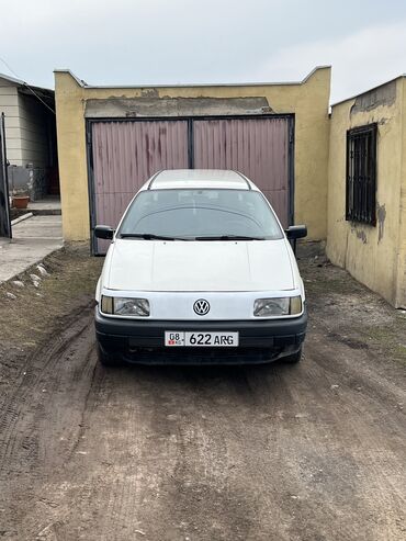 Volkswagen: Volkswagen Passat: 1992 г., 2 л, Механика, Бензин