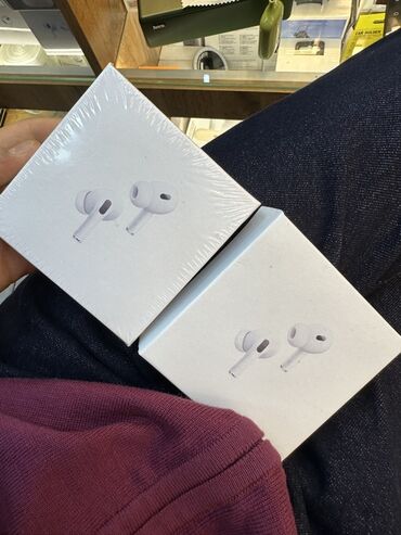 наушники для тренировки: Продаю Airpods pro 2шт реплика Прошу 1000 сом за два наушника Новые не