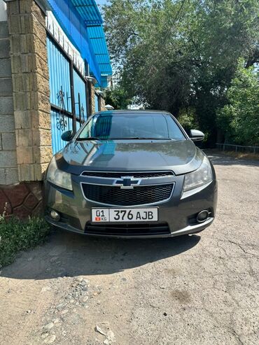 машина в росрочку: Chevrolet Cruze: 2012 г., 1.6 л, Автомат, Бензин, Седан
