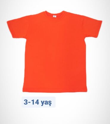 köynek modelleri: Rəngli futbolka 
T-shirt