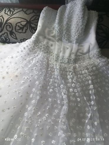 Свадебные платья: Свадебное платье, 3XL, Закрытое, С корсетом, Пышное, Турция, Цветочные элементы, Б/у — 4