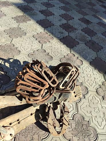 Бекитүүчү элементтер: Упряжь и части конской сбруи (старого образца) - Хомут деревянный с — 2