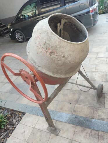 шнек для цемента: Бетономешалка Гравитационная, Малая (менее 150 л)