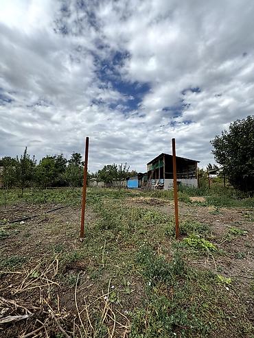 село ленинск: 📌В селе Петровка срочно продаётся дом на участке 40 соток, длина — 4