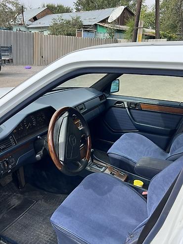 autopark kg: Mercedes-Benz W124: 1991 г., 3 л, Автомат, Бензин, Седан — 10