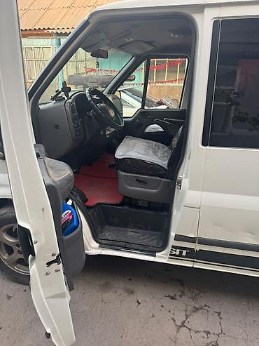 машины с двумя баками: Ford Transit: 2001 г., 2 л, Механика, Дизель, Фургон — 3