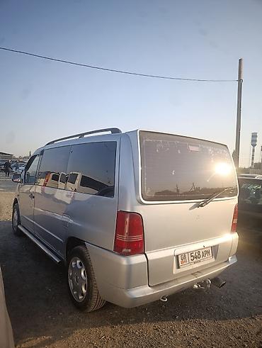 mercedes benz e class 212: Продаётся минивэн (серебристый, 5‑дверный) с продуманным — 3