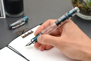 Ostali aksesoari: *** AKCIJA *** #2879 Penkalo Twsbi DIAMOND 580 AL R PRUSSIAN BLUE; — 10